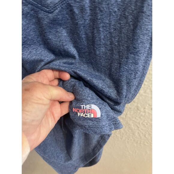 The North Face Shirt Women's Blue Tank Top Size‎ Small  Sleeveless - Picture 3 of 7